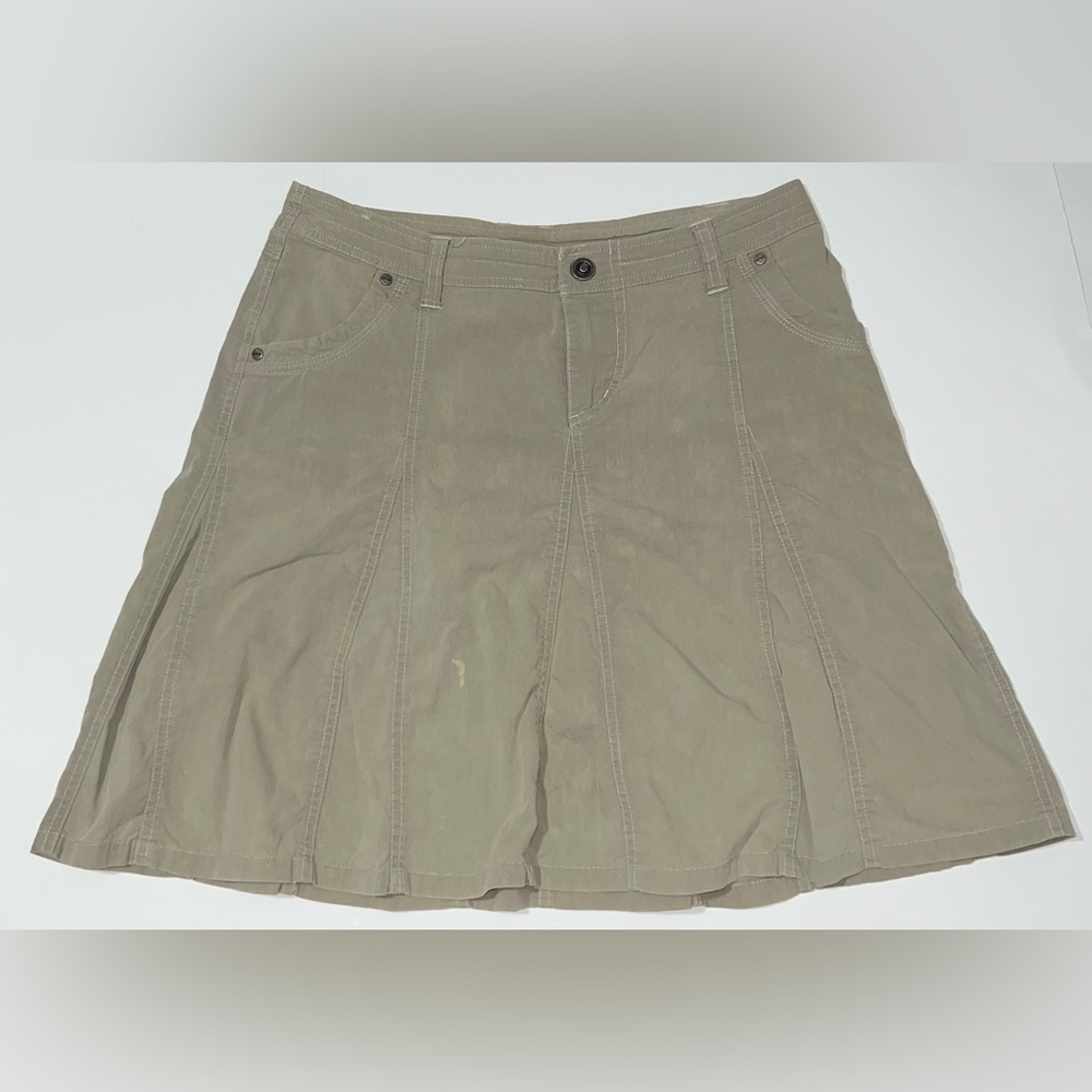 Kuhl Women’s Gray Beige Khaki Pleated A-line Flare Stretch Skirt Size 6 Spot